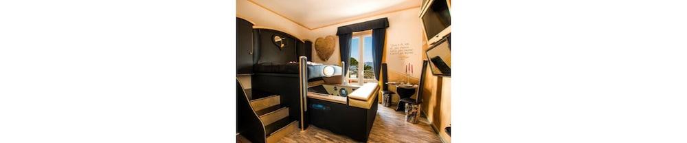 Hotel Butterfly Torre del Lago Puccini Zewnętrze zdjęcie