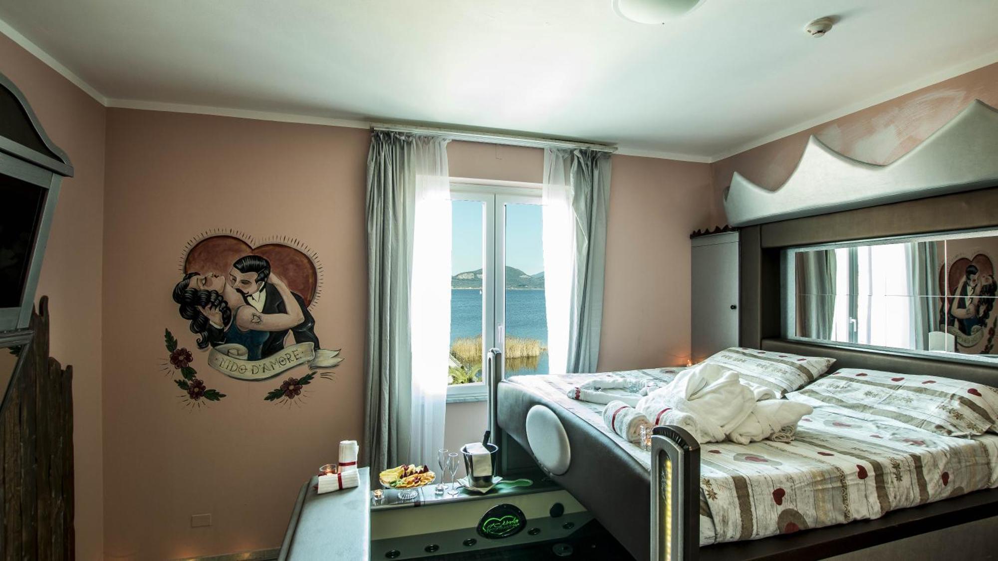 Hotel Butterfly Torre del Lago Puccini Zewnętrze zdjęcie